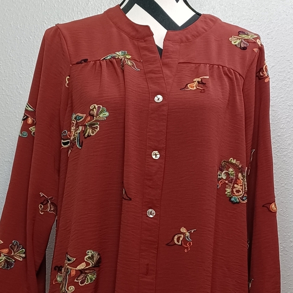Figueroa & Flower Boho Floral Embroidered Sz 1X Button Down Front Blouse - Picture 3 of 12
